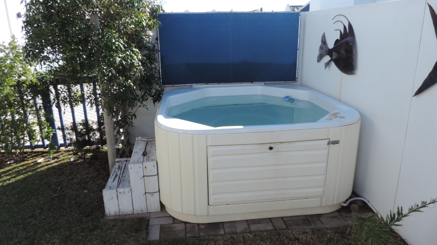 3 Bedroom Property for Sale in Blue Lagoon Western Cape